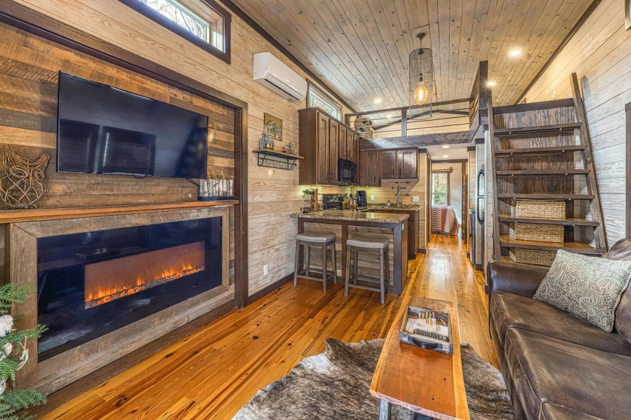 Smoky Mountain Tiny Home Пиджен-Фордж Экстерьер фото