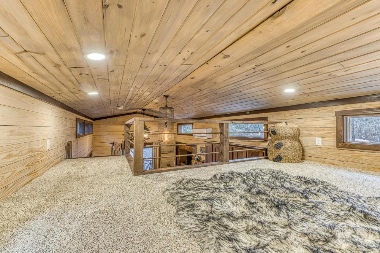 Smoky Mountain Tiny Home Пиджен-Фордж Экстерьер фото