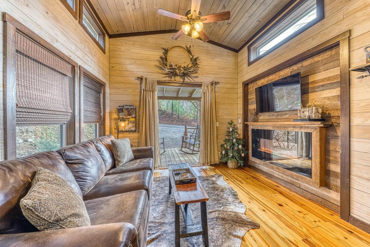 Smoky Mountain Tiny Home Пиджен-Фордж Экстерьер фото